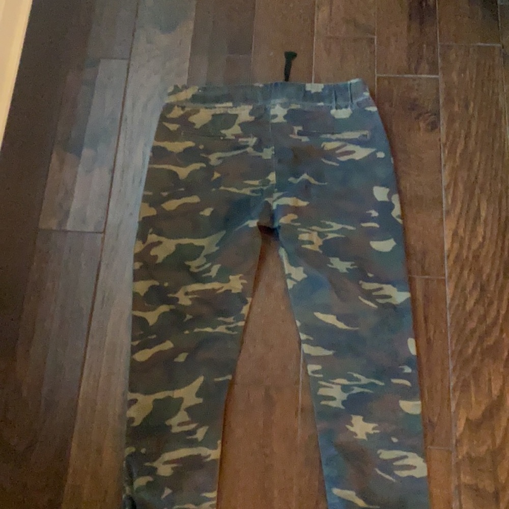 Camo Joggers - Picture 6 of 7